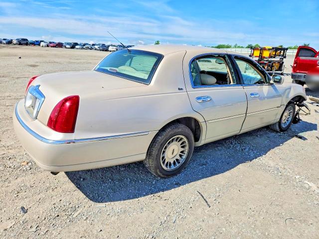 Aukcja sprzedaży 2000 Lincoln Town Car, vin: 1LNHM83W0YY938434, numer aukcji: 55121776
