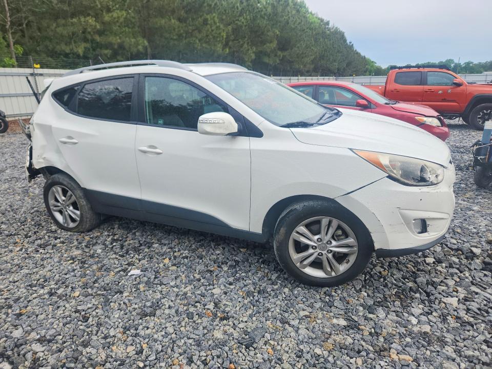 2013 Hyundai Tucson მანქანა იყიდება აუქციონზე, vin: KM8JU3AC7DU725608, აუქციონის ნომერი: 52056496