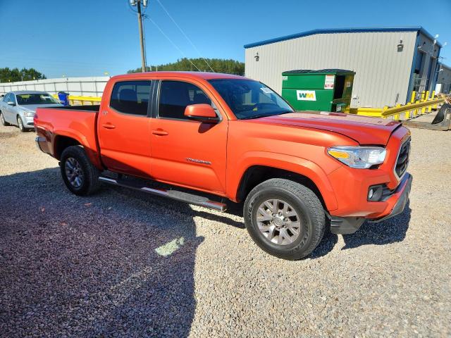 53560156 :رقم المزاد ، 3TMAZ5CN8JM061500 vin ، 2018 Toyota Tacoma مزاد بيع