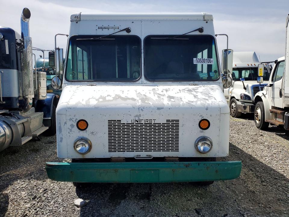 53530106 :رقم المزاد ، 5B4KPD27593435832 vin ، 2009 Workhorse Commercial Chassis مزاد بيع