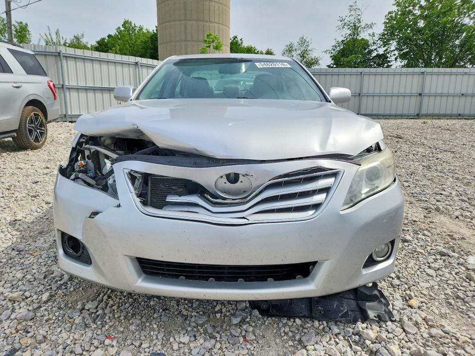 54820116 :رقم المزاد ، 4T4BF3EK7BR101634 vin ، 2011 Toyota Camry مزاد بيع