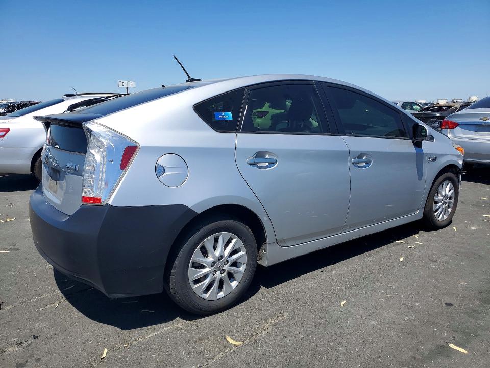 54540746 :رقم المزاد ، JTDKN3DP3C3030132 vin ، 2012 Toyota Prius Plug-in Hybrid مزاد بيع