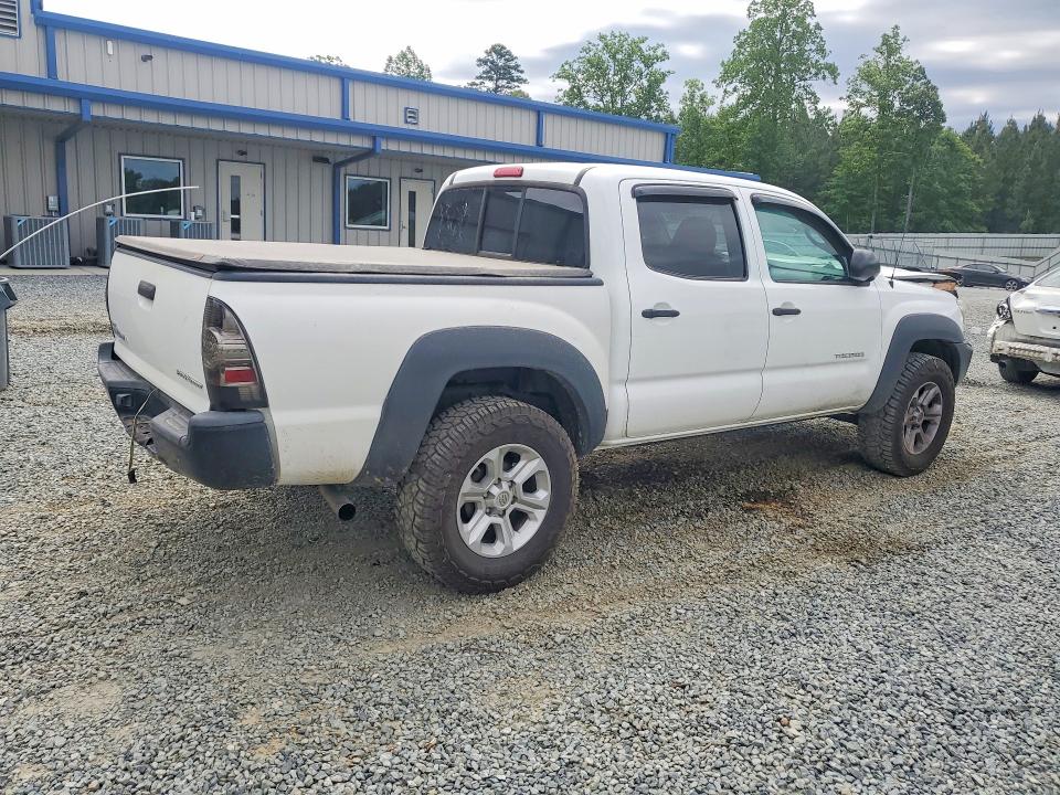 51302386 :رقم المزاد ، 5TFJX4GN7FX037992 vin ، 2015 Toyota Tacoma مزاد بيع