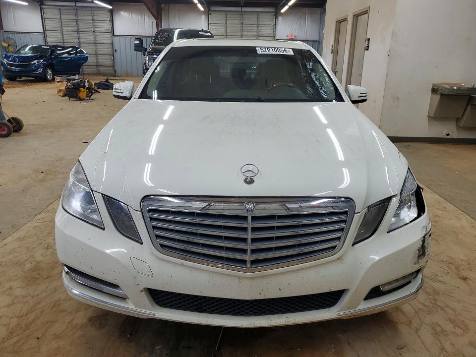 52910056 :رقم المزاد ، WDDHF5KB0CA559498 vin ، 2012 Mercedes-benz E مزاد بيع