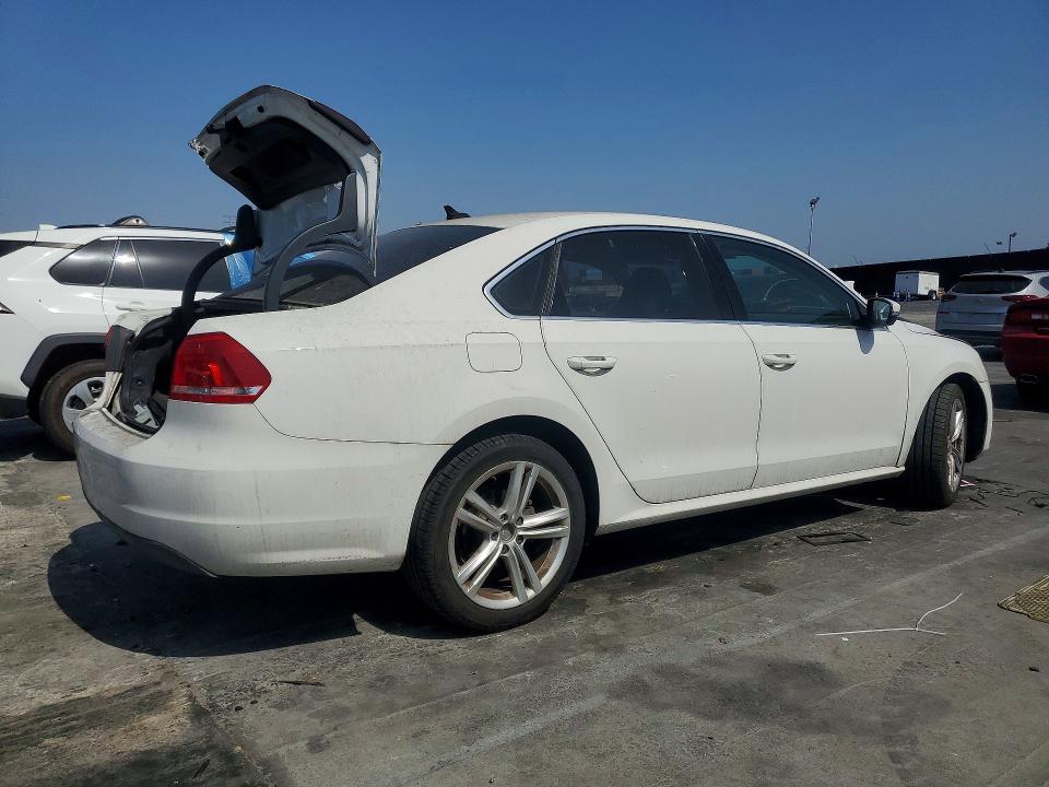 54164916 :رقم المزاد ، 1VWBN7A35EC078708 vin ، 2014 Volkswagen Passat مزاد بيع