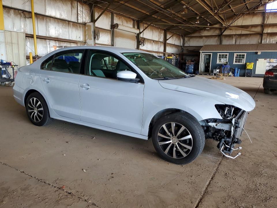 53834376 :رقم المزاد ، 3VW2B7AJ7HM411372 vin ، 2017 Volkswagen Jetta مزاد بيع