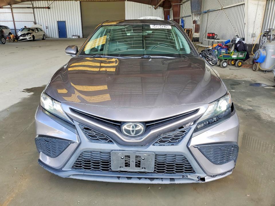 54984376 :رقم المزاد ، 4T1G11AK5PU733533 vin ، 2023 Toyota Camry مزاد بيع
