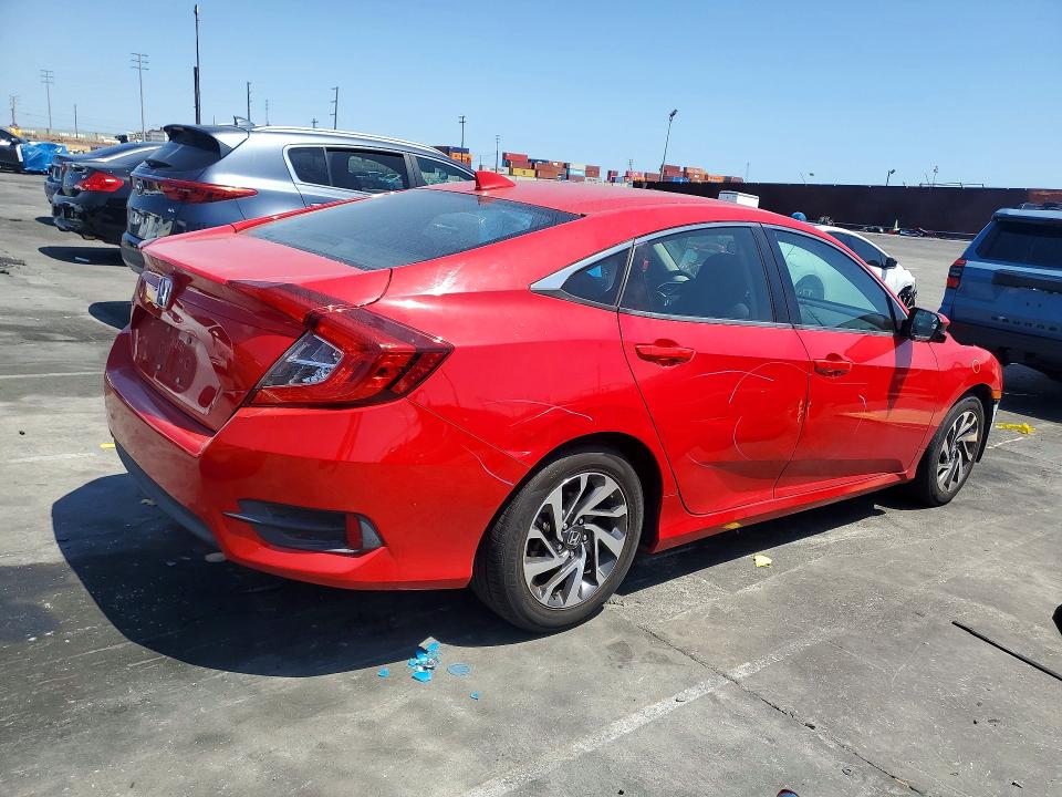 53630256 :رقم المزاد ، 2HGFC2F72JH510284 vin ، 2018 Honda Civic مزاد بيع