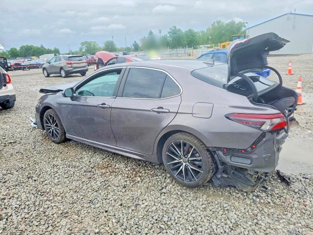Продаж на аукціоні авто 2021 Toyota Camry, vin: 4T1G11AK4MU468762, номер лоту: 52152336