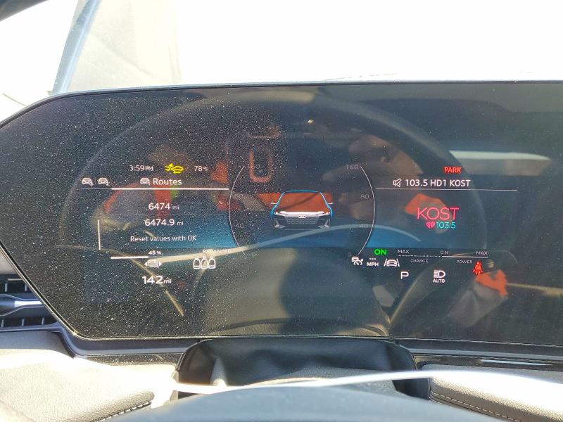 52835086 :رقم المزاد ، WAU2CAGH1SA014047 vin ، 2025 Audi A6 E-tron مزاد بيع