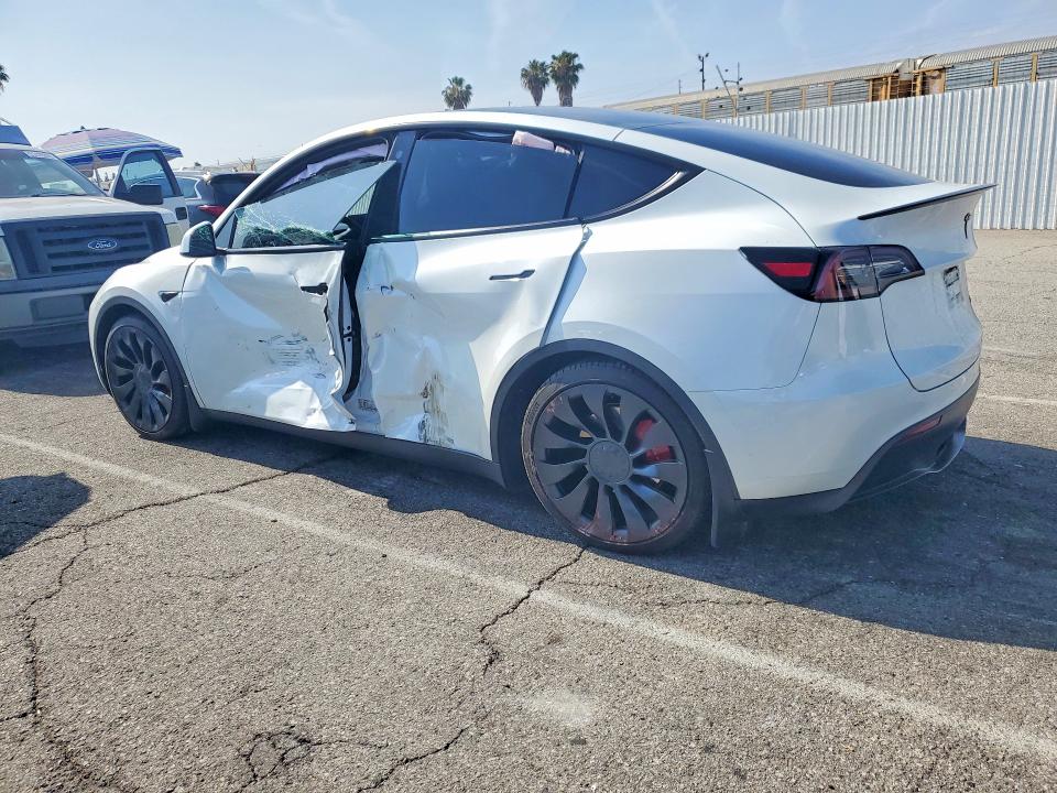 53418586 :رقم المزاد ، 7SAYGDEF4PF762717 vin ، 2023 Tesla Model Y مزاد بيع