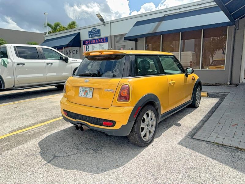 55775896 :رقم المزاد ، WMWMF73537TT86015 vin ، 2007 Mini Cooper مزاد بيع