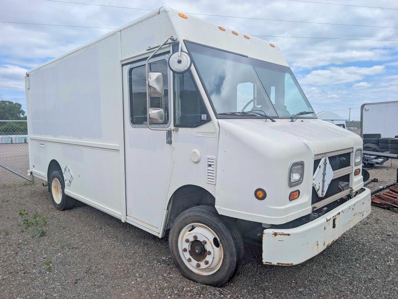 52938636 :رقم المزاد ، 4UZAANBW72CJ99786 vin ، 2002 Freightliner Chassis مزاد بيع