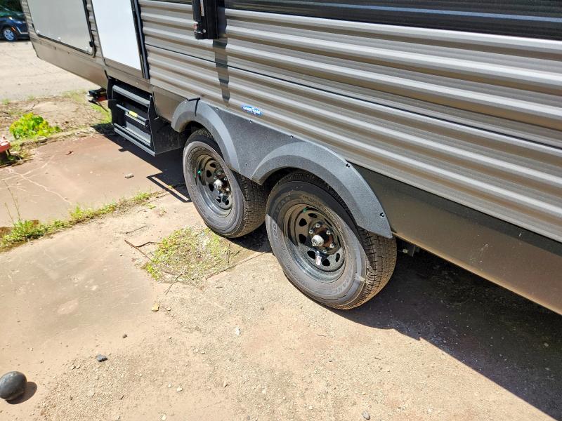 55280236 :رقم المزاد ، 1UJBC0BT2R17T0409 vin ، 2024 Jayflight Recreational Vehicle (rv) مزاد بيع