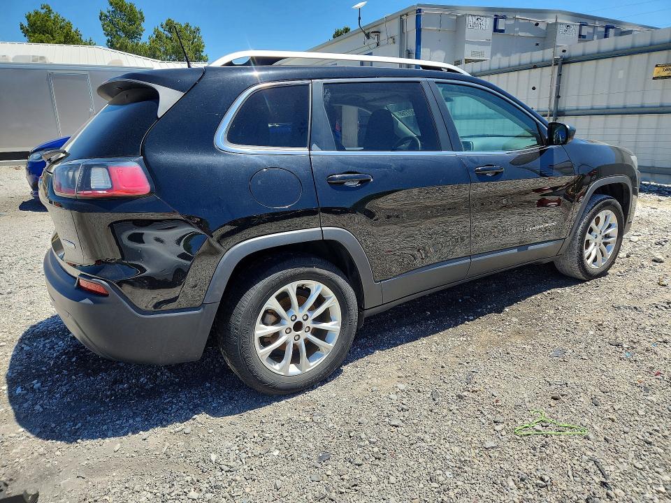 53027766 :رقم المزاد ، 1C4PJLCB5KD376554 vin ، 2019 Jeep Cherokee مزاد بيع