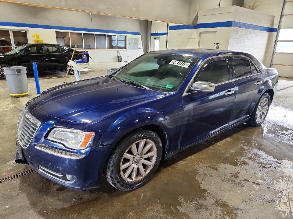 54511126 :رقم المزاد ، 2C3CCAET9DH577757 vin ، 2013 Chrysler 300c مزاد بيع