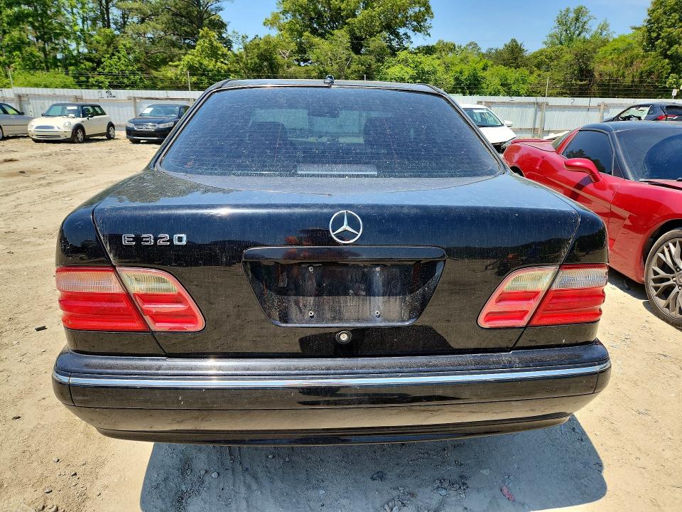 2000 Mercedes-benz E მანქანა იყიდება აუქციონზე, vin: WDBJF65J6YB144514, აუქციონის ნომერი: 53922126