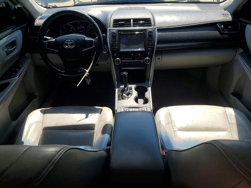 2015 Toyota Camry Hybrid მანქანა იყიდება აუქციონზე, vin: 4T1BD1FK0FU151977, აუქციონის ნომერი: 53079496