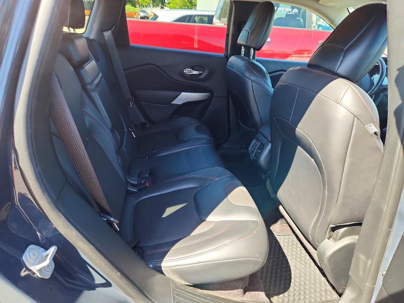53768536 :رقم المزاد ، 1C4PJMBSXHW583476 vin ، 2017 Jeep Cherokee مزاد بيع