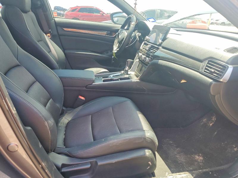 Продаж на аукціоні авто 2019 Honda Accord, vin: 1HGCV1F33KA125532, номер лоту: 53271766