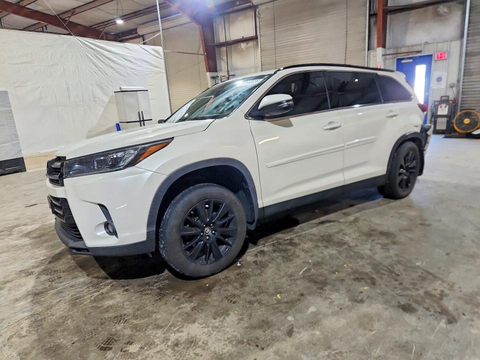 Продажа на аукционе авто 2019 Toyota Highlander, vin: 5TDJZRFH0KS603476, номер лота: 52552226