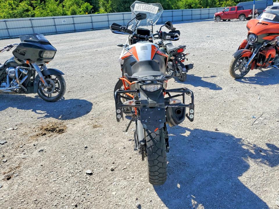 53355776 :رقم المزاد ، VBKV59405LM920529 vin ، 2020 Ktm 1290 مزاد بيع