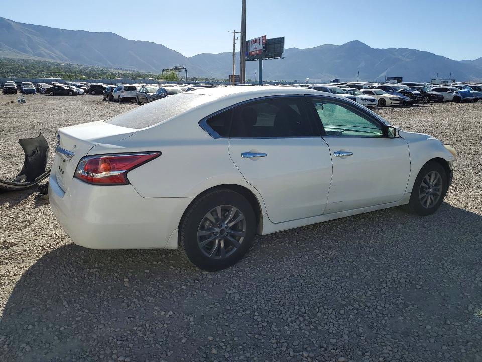 Продажа на аукционе авто 2015 Nissan Altima, vin: 1N4AL3AP9FN306771, номер лота: 53214796