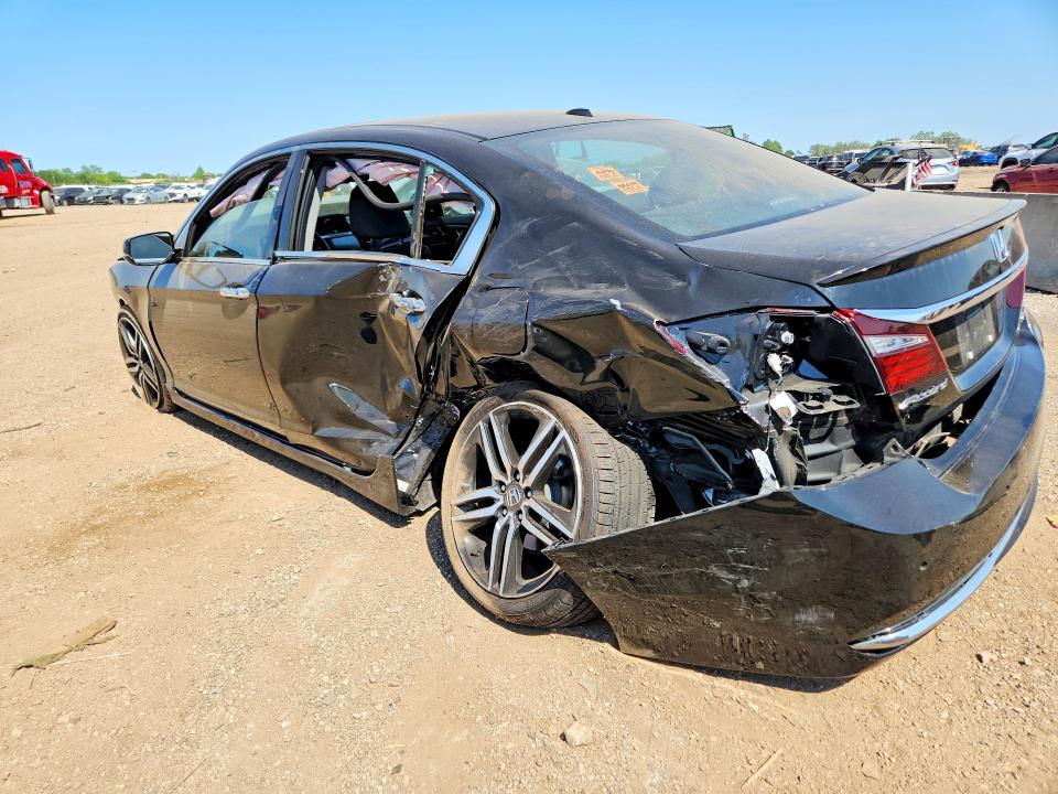 54555036 :رقم المزاد ، 1HGCR3F91HA038032 vin ، 2017 Honda Accord مزاد بيع