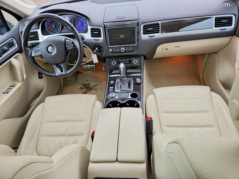 Продажа на аукционе авто 2017 Volkswagen Touareg, vin: WVGGF7BP5HD004982, номер лота: 52522296