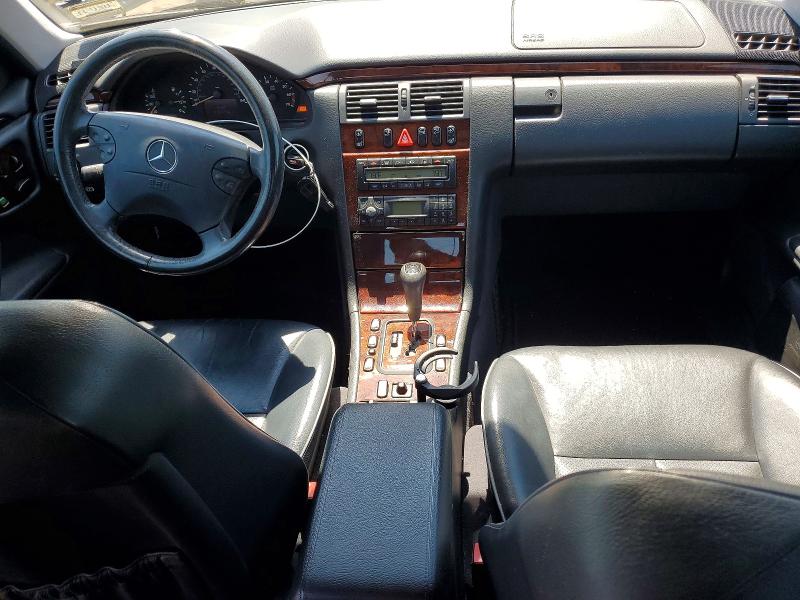 2000 Mercedes-benz E მანქანა იყიდება აუქციონზე, vin: WDBJF65J0YB086416, აუქციონის ნომერი: 79889225