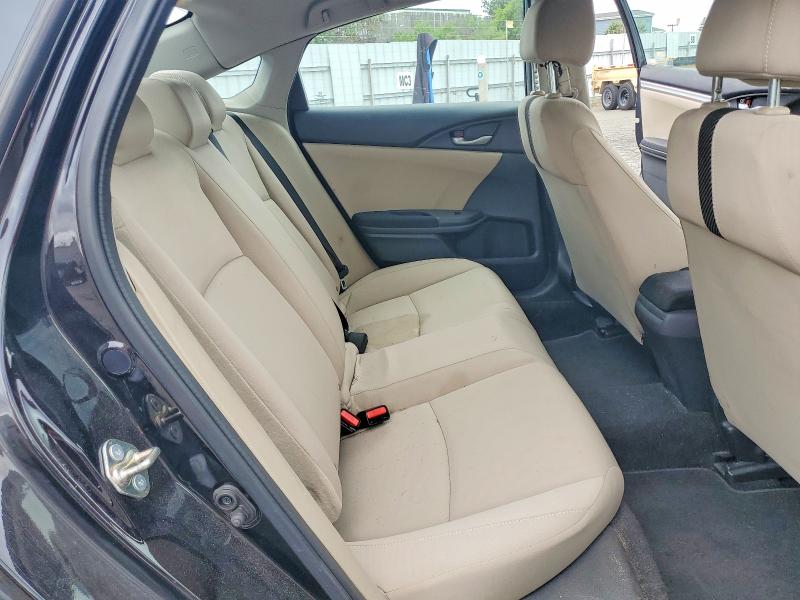 52460426 :رقم المزاد ، 19XFC2F5XHE218255 vin ، 2017 Honda Civic مزاد بيع