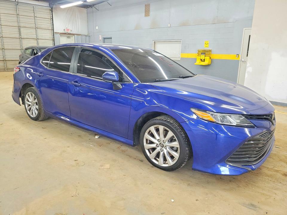Продажа на аукционе авто 2018 Toyota Camry, vin: 4T1B11HK9JU579383, номер лота: 53477496