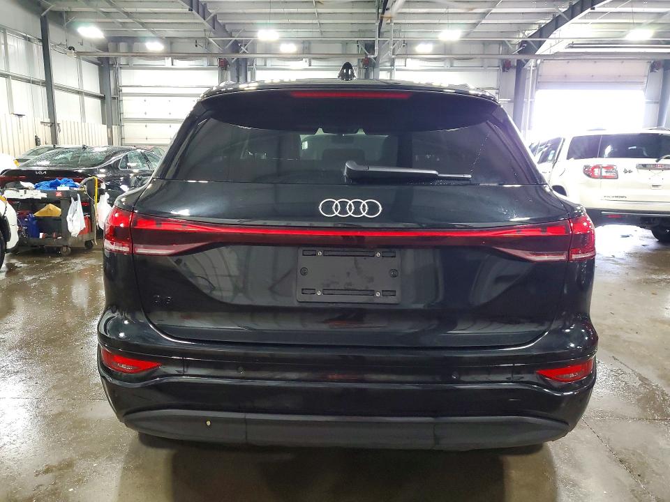 2025 Audi Q6 E-tron მანქანა იყიდება აუქციონზე, vin: WA124BGF3SA018020, აუქციონის ნომერი: 54166386
