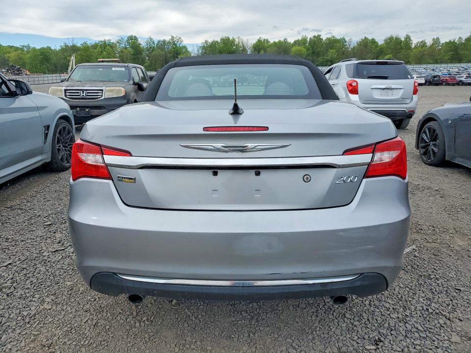 Auction sale of the 2014 Chrysler 200, vin: 1C3BCBEG8EN131158, lot number: 53404486