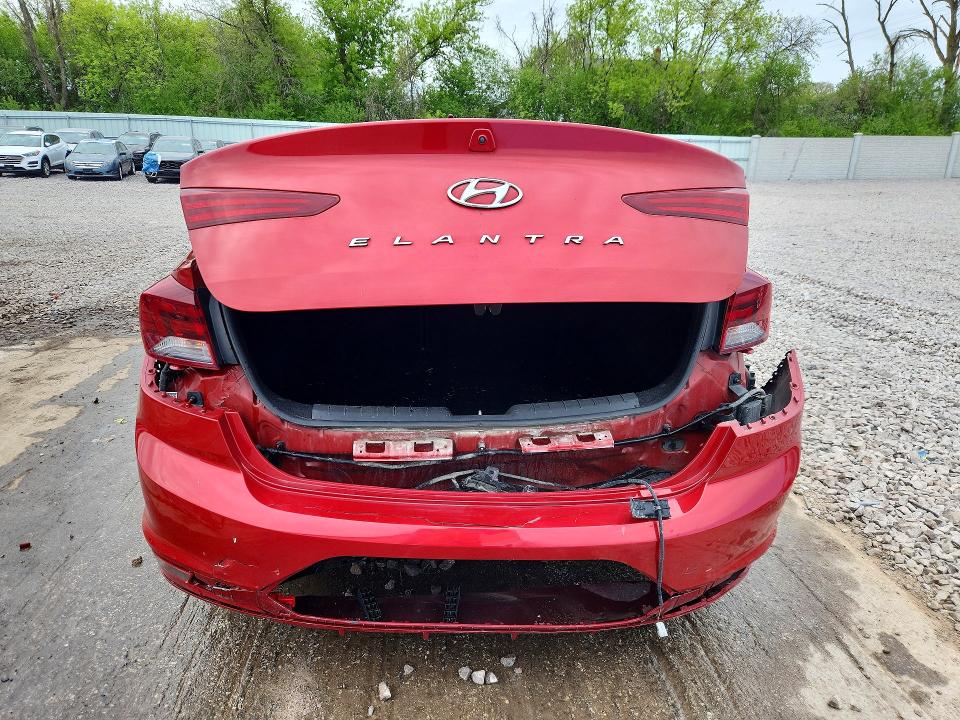 53458486 :رقم المزاد ، 5NPD84LF0KH402043 vin ، 2019 Hyundai Elantra مزاد بيع