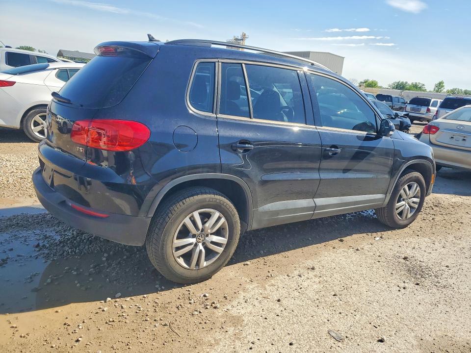 52571046 :رقم المزاد ، WVGAV7AXXHK001419 vin ، 2017 Volkswagen Tiguan مزاد بيع