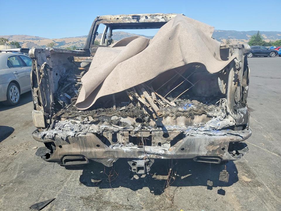 2021 Chevrolet Silverado მანქანა იყიდება აუქციონზე, vin: 3GCUYEED3MG235884, აუქციონის ნომერი: 54621336