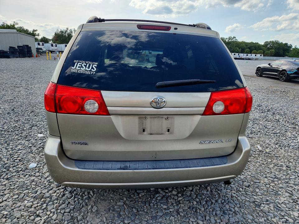 52692056 :رقم المزاد ، 5TDKK4CC0AS289086 vin ، 2010 Toyota Sienna مزاد بيع