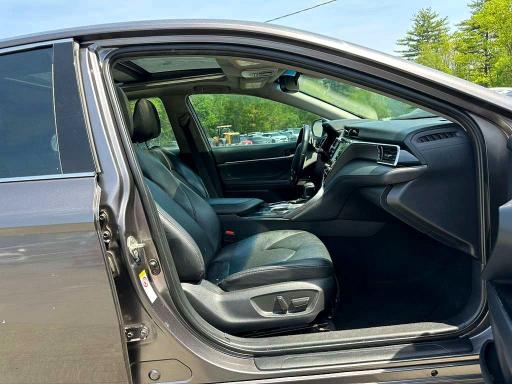 Продажа на аукционе авто 2018 Toyota Camry, vin: 4T1B61HK3JU062288, номер лота: 52716536