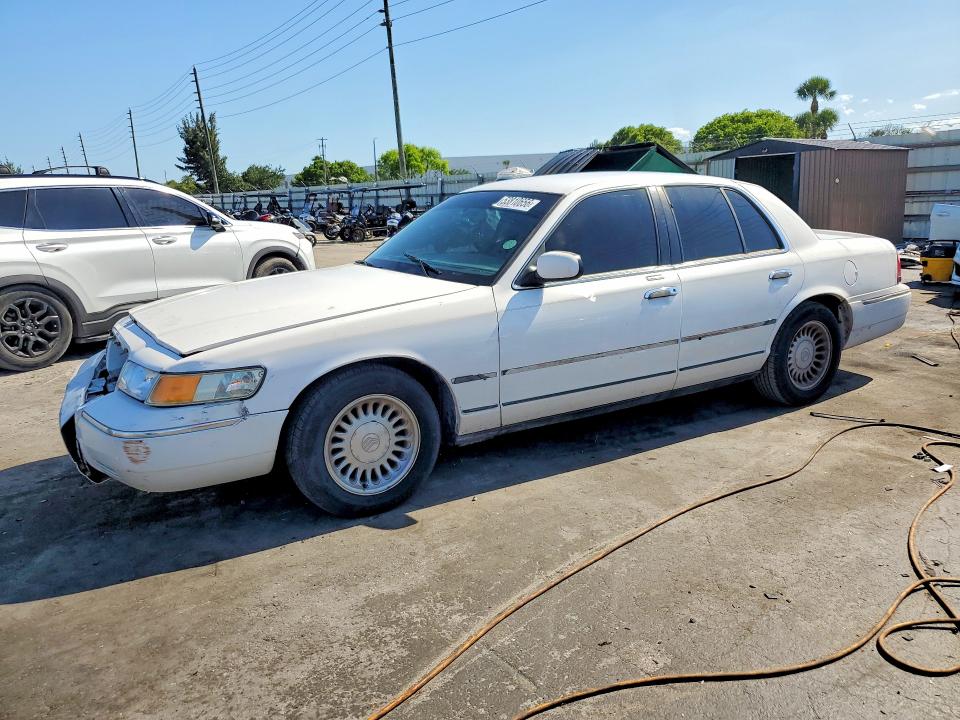 53810656 :رقم المزاد ، 2MEFM75W3XX726689 vin ، 1999 Mercury Grand Marquis مزاد بيع