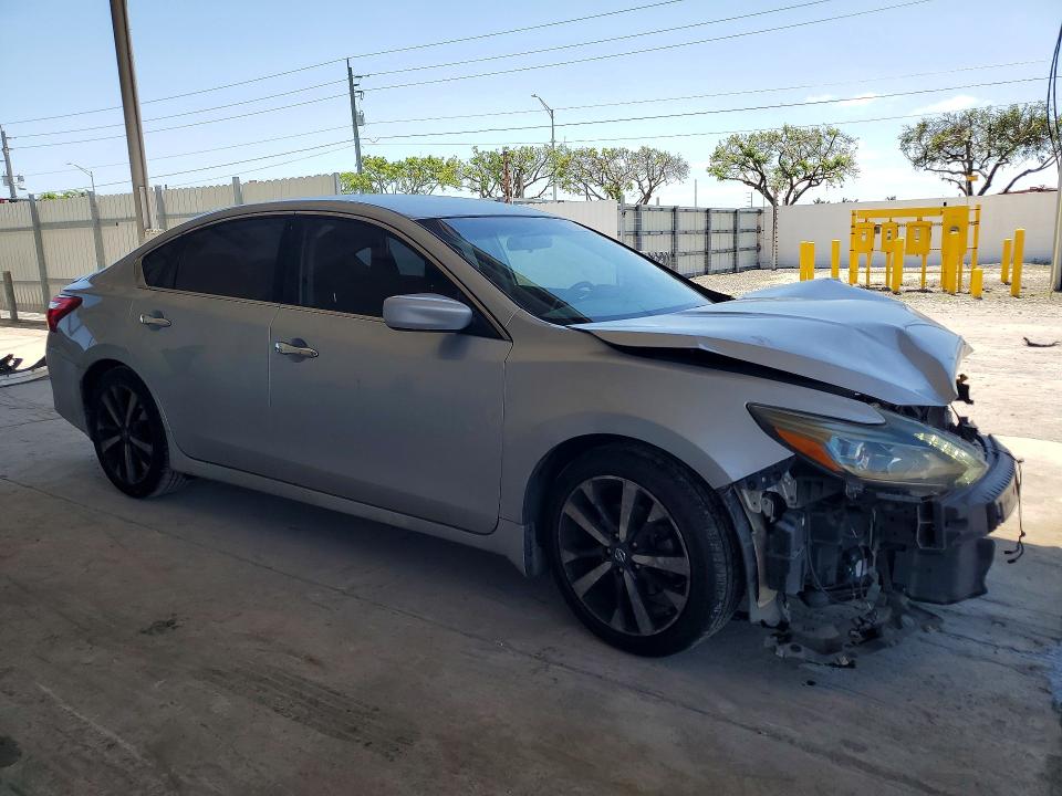 2016 Nissan Altima მანქანა იყიდება აუქციონზე, vin: 1N4BL3AP5GC207141, აუქციონის ნომერი: 52923246