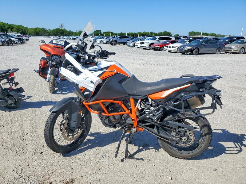 53355776 :رقم المزاد ، VBKV59405LM920529 vin ، 2020 Ktm 1290 مزاد بيع