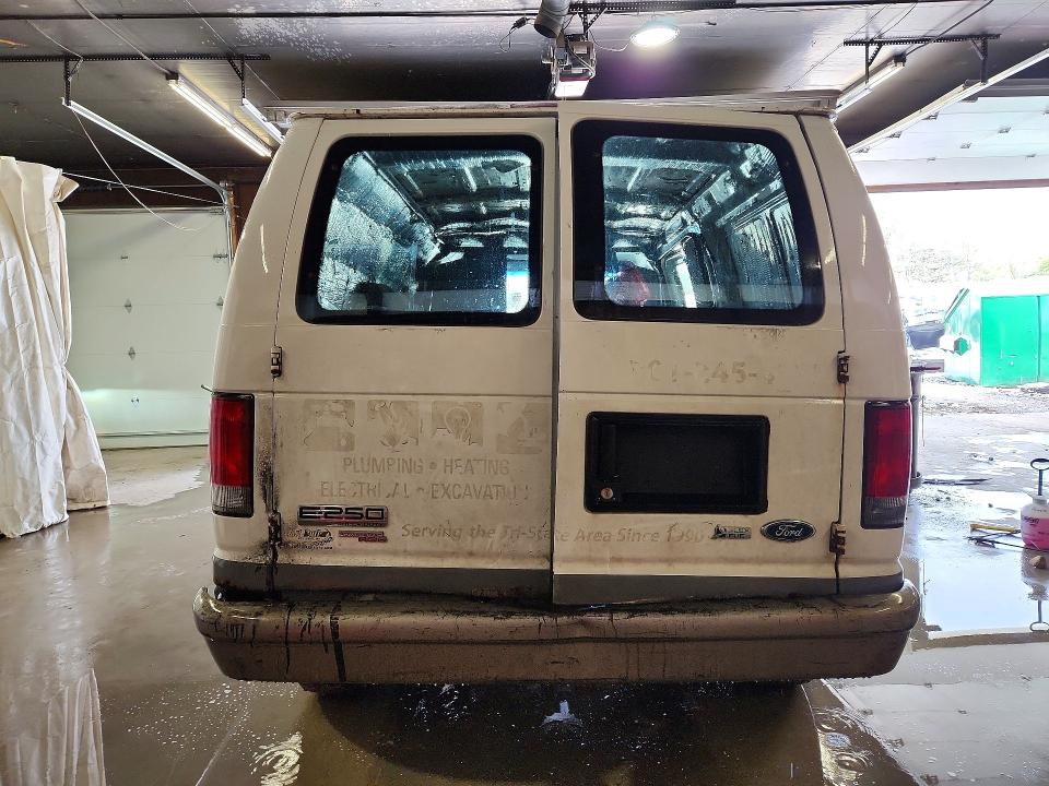 52173106 :رقم المزاد ، 1FTNE2EW6BDA56696 vin ، 2011 Ford Econoline مزاد بيع