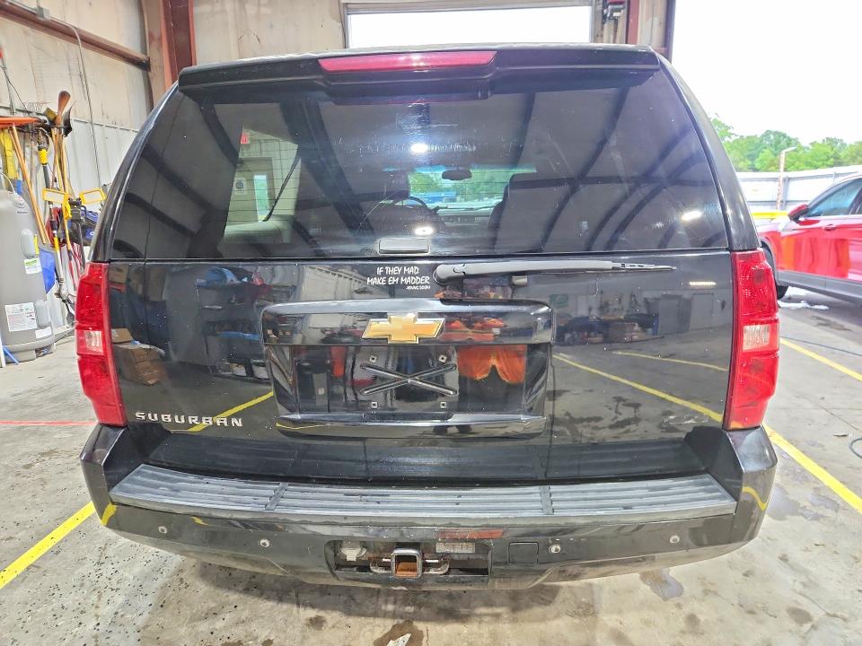 Продажа на аукционе авто 2007 Chevrolet Suburban, vin: 3GNFK16347G303968, номер лота: 54072356