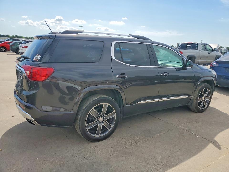 55388996 :رقم المزاد ، 1GKKNPLS3JZ181399 vin ، 2018 Gmc Acadia مزاد بيع