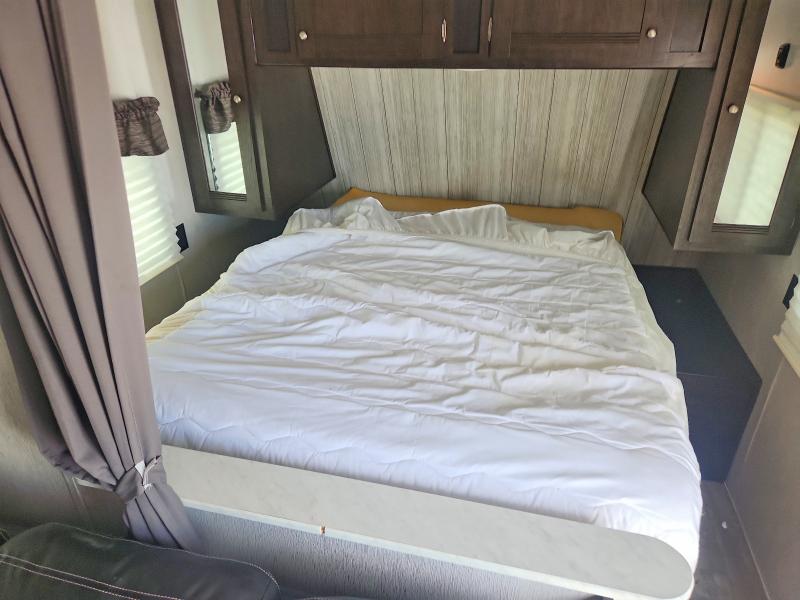 Продажа на аукционе авто 2020 Heartland Pioneer, vin: 5SFPB3021LE424741, номер лота: 52209676