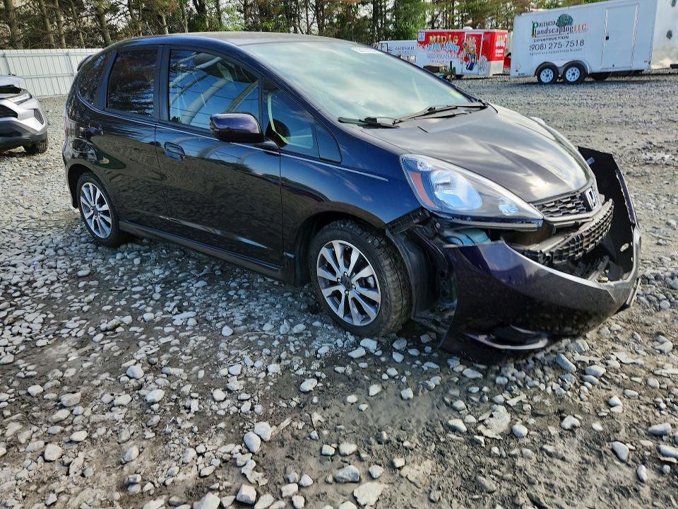 53129236 :رقم المزاد ، JHMGE8H54DC045153 vin ، 2013 Honda Fit مزاد بيع