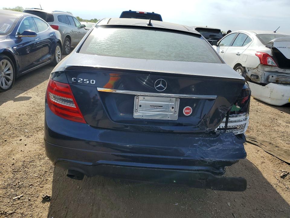 53006616 :رقم المزاد ، WDDGJ4HB7EG162964 vin ، 2014 Mercedes-benz C مزاد بيع