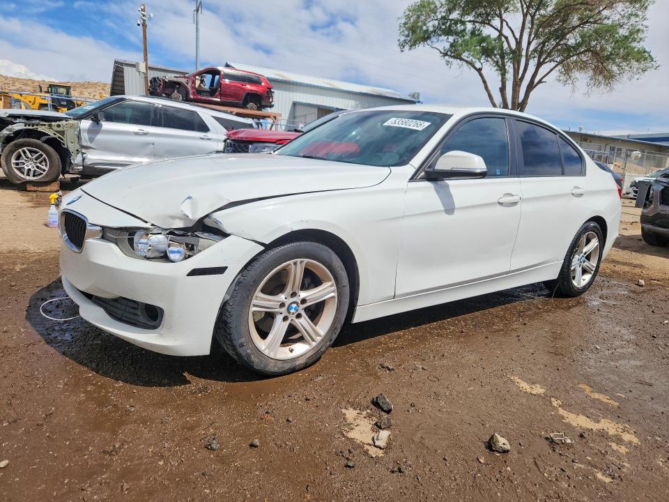 53580266 :رقم المزاد ، WBA3B1C51FK139973 vin ، 2015 Bmw 320 مزاد بيع