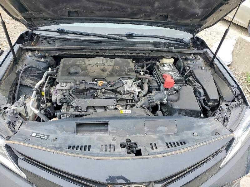 54037336 :رقم المزاد ، 4T1B11HK4JU007010 vin ، 2018 Toyota Camry مزاد بيع